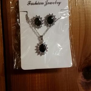 Necklace and earring set
